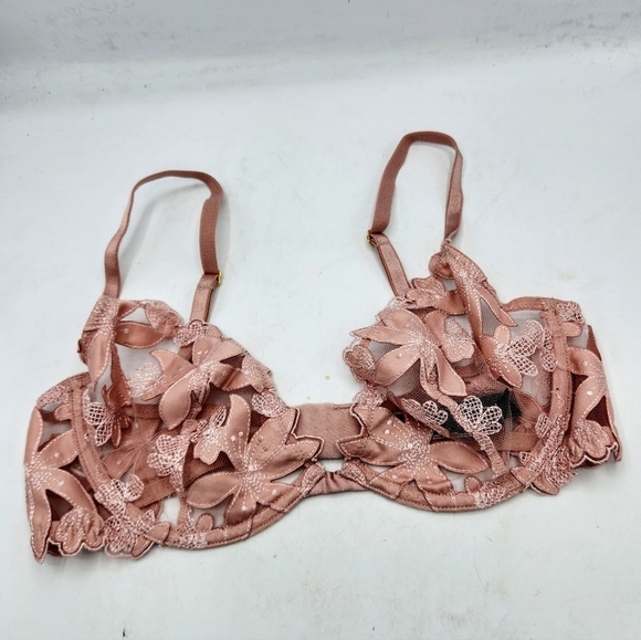 Victoria's Secret Dream Angels Floral Laced Mesh Detail Blush Mauve Bra Size 32D - Picture 3 of 12